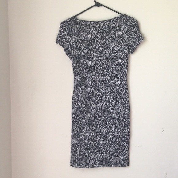 H&M Stretchable dress - Picture 4 of 4